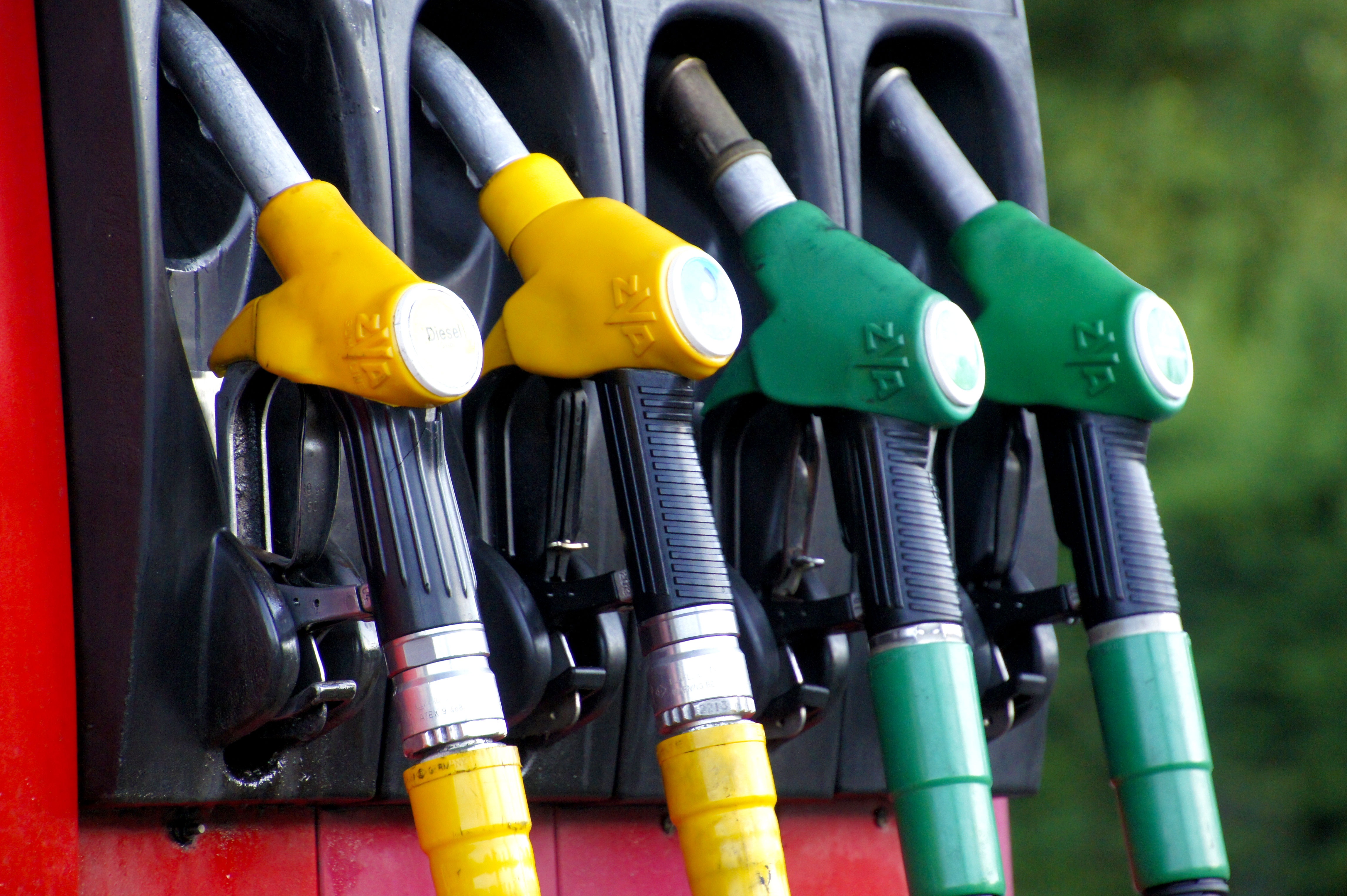 Crude oil prices skyrocket 5% boosted by OPEC deal