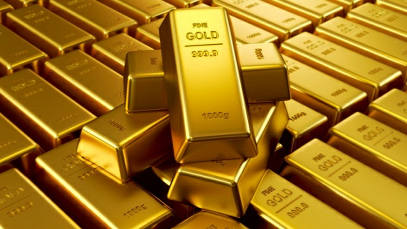 Gold prices shining at year-end