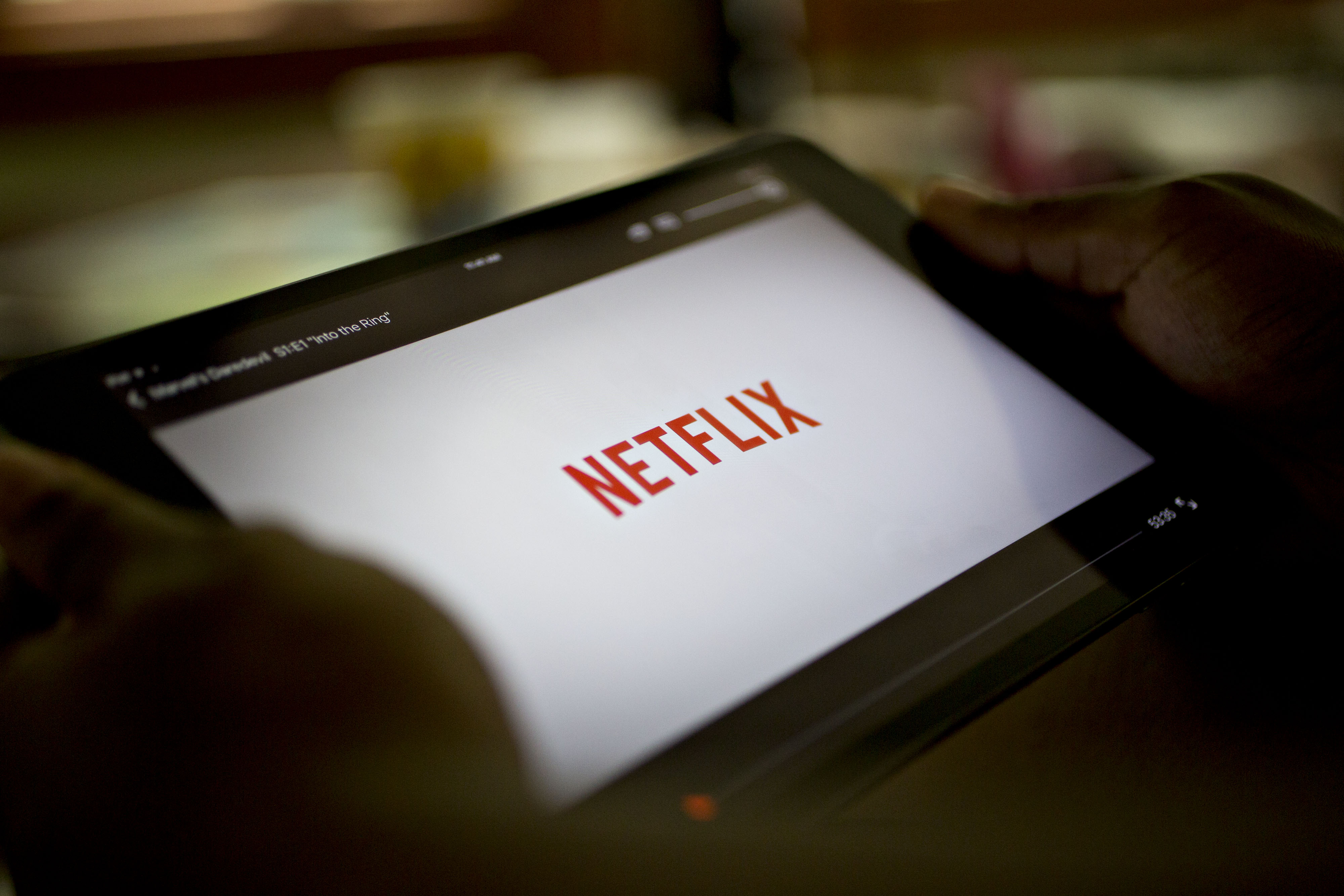 Netflix Q4 earnings; beating estimates